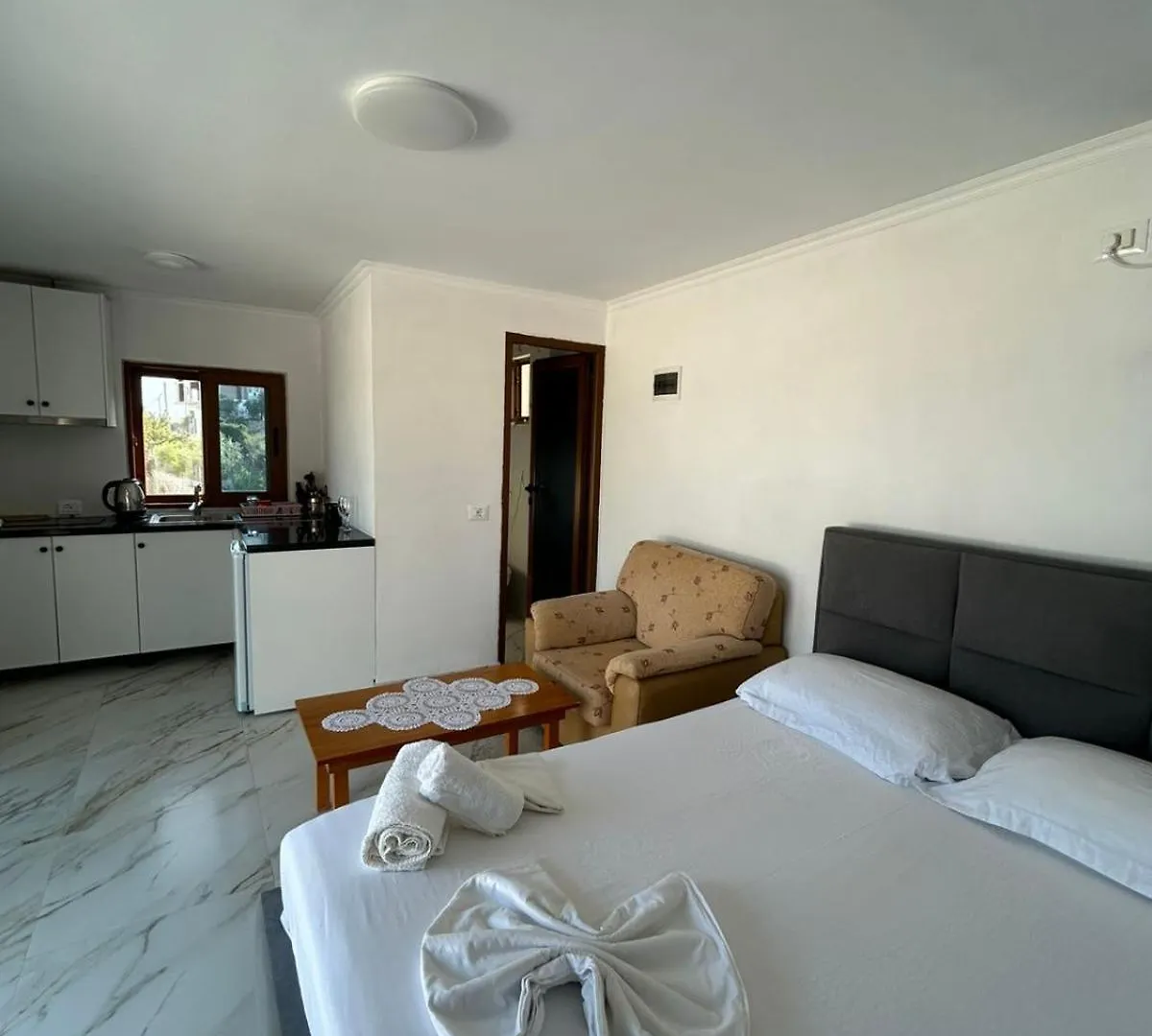 Vjollca'S Home Sarande Albania