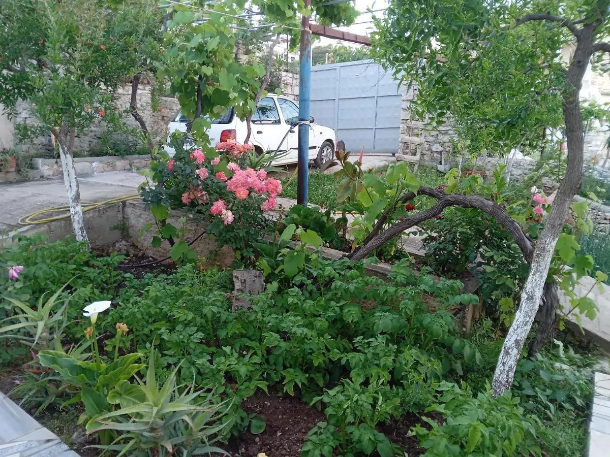 Vjollca'S Home Sarande Holiday home