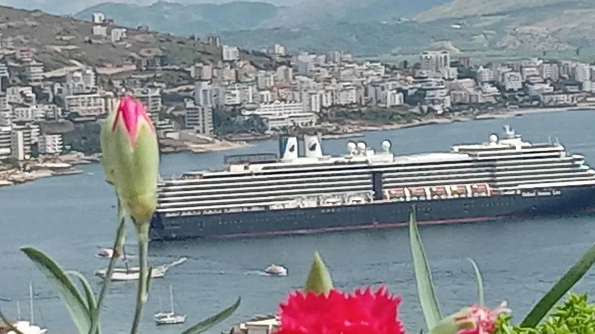 Vjollca'S Home Sarande Albania